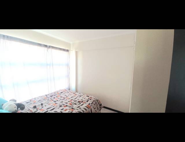 2 BEDROOM FLAT TO LET IN ESSENWOOD